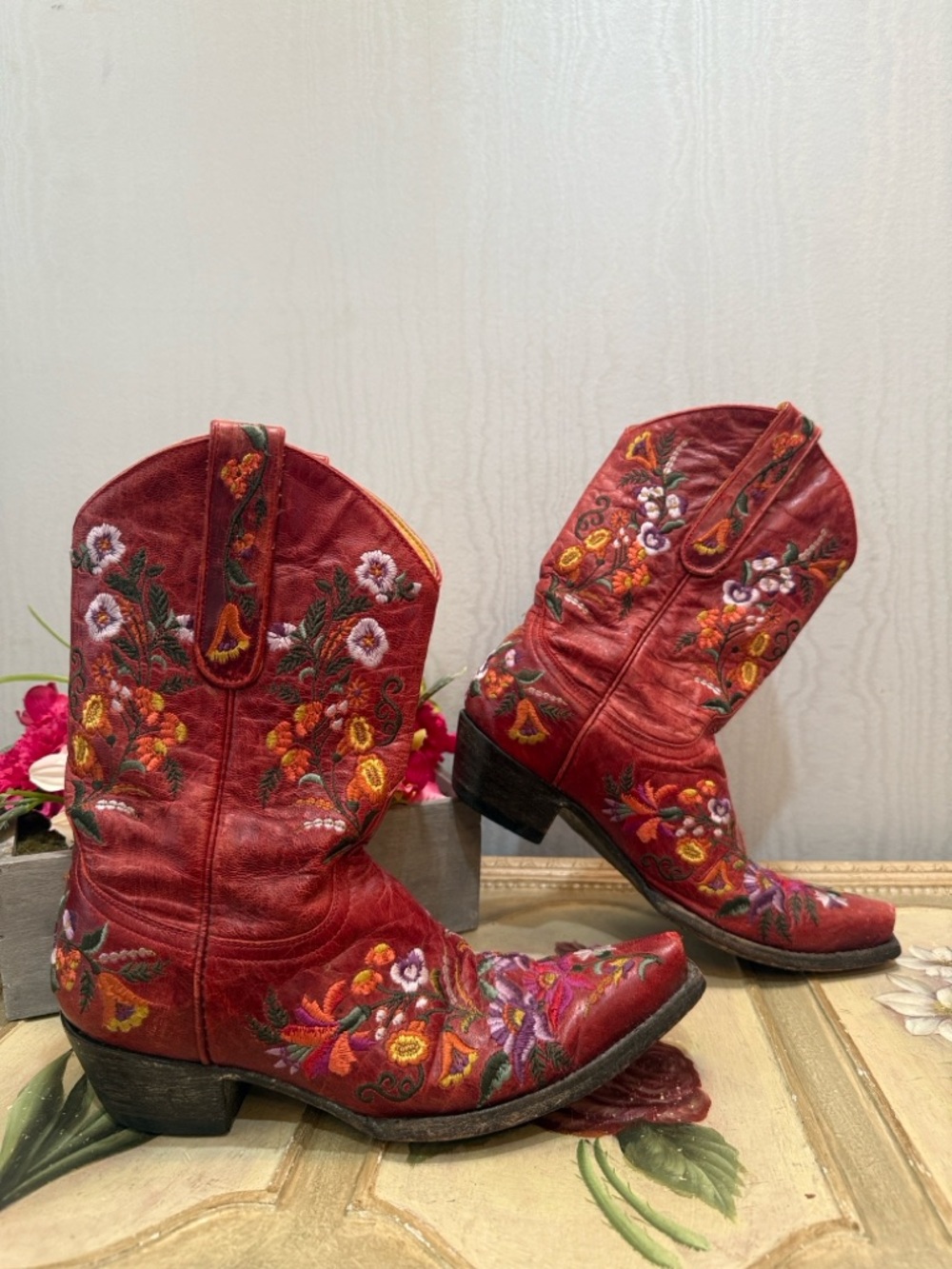Old Gringo Red Floral Embroidered Western Boots Cowgirl Rodeo Festival Sz 6.5